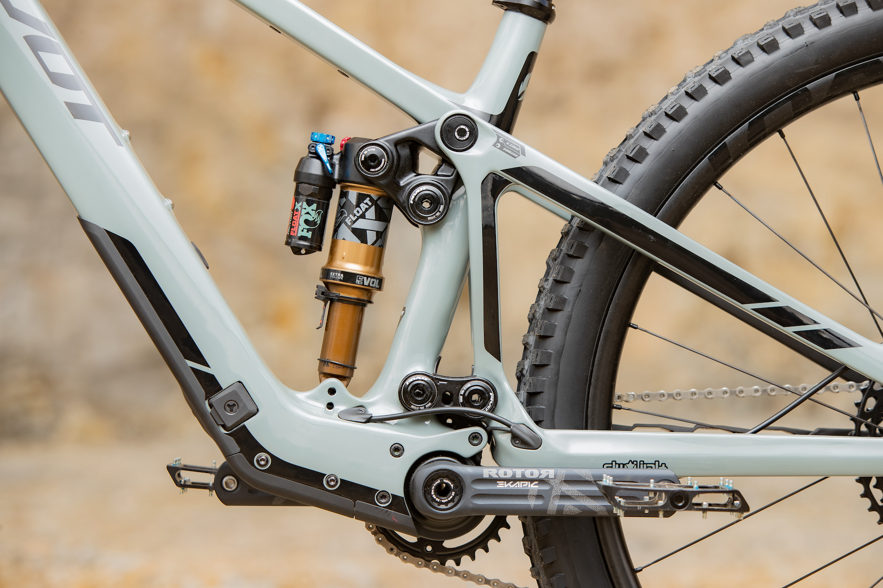 First Look The Pivot Shuttle SL is the lightest eMTB in its class