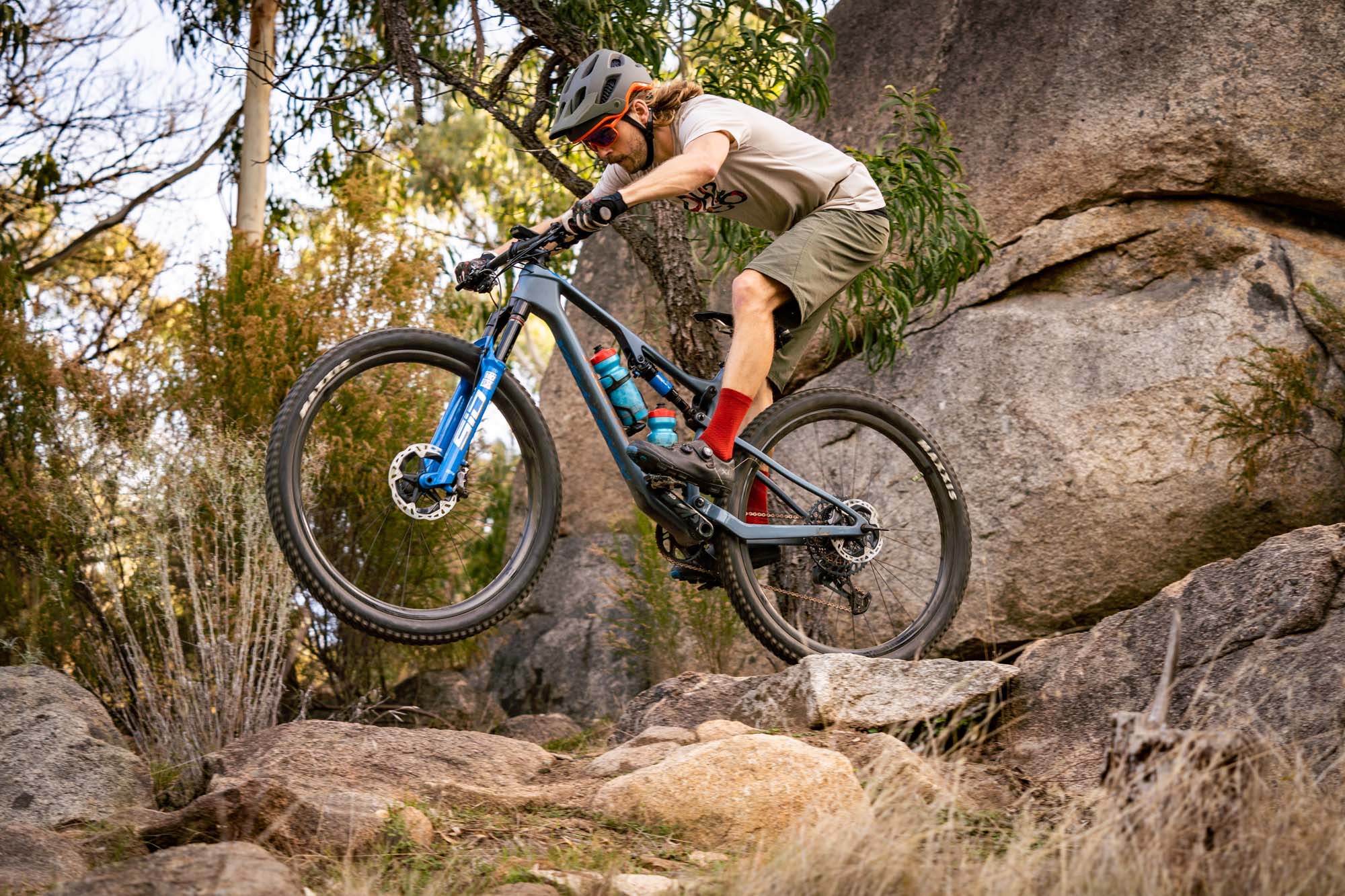 Review  Testing CushCore tubeless inserts on a gravel bike - Flow Mountain  Bike