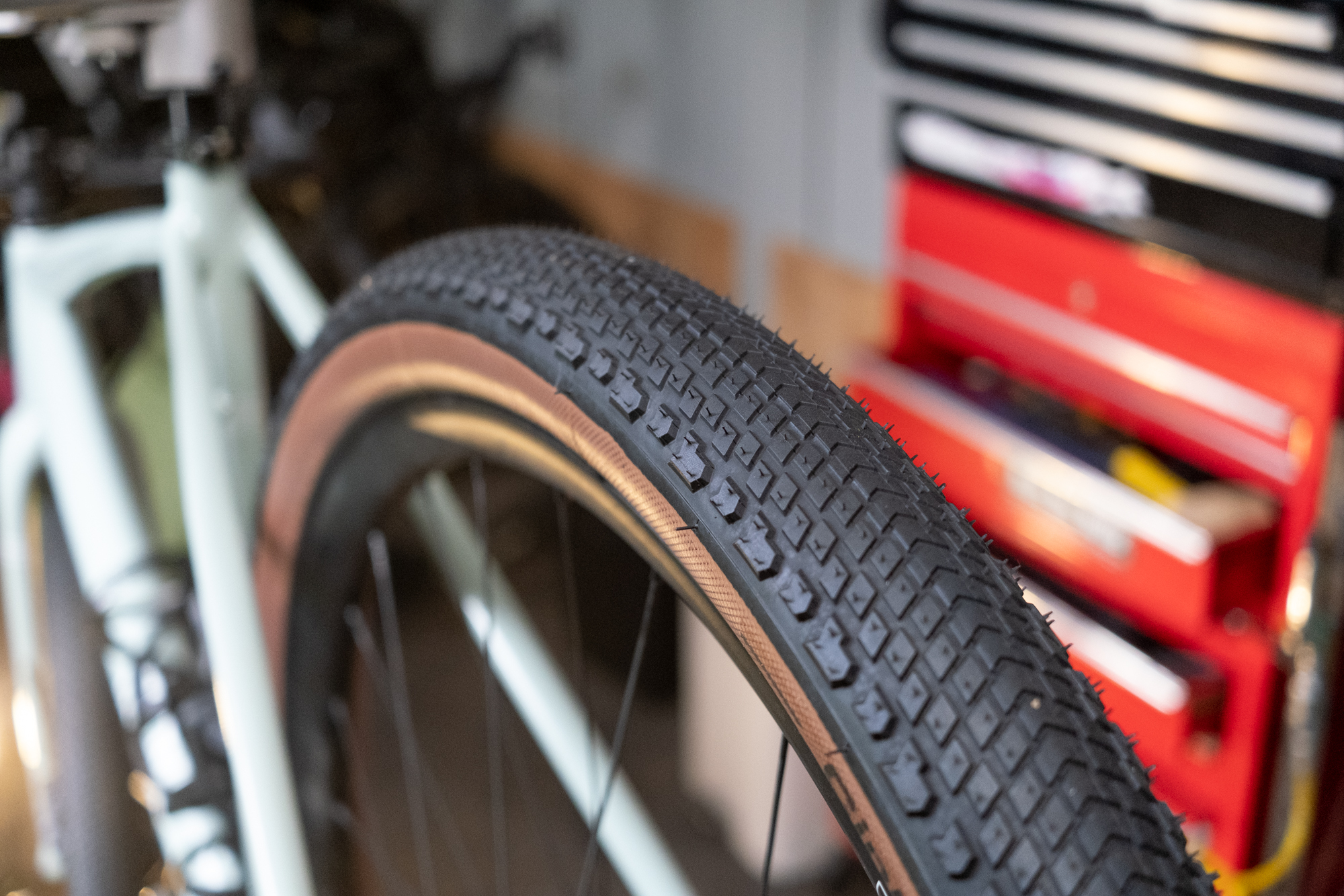 Pirelli Cinturato GRAVEL H Tubeless Tire - Components