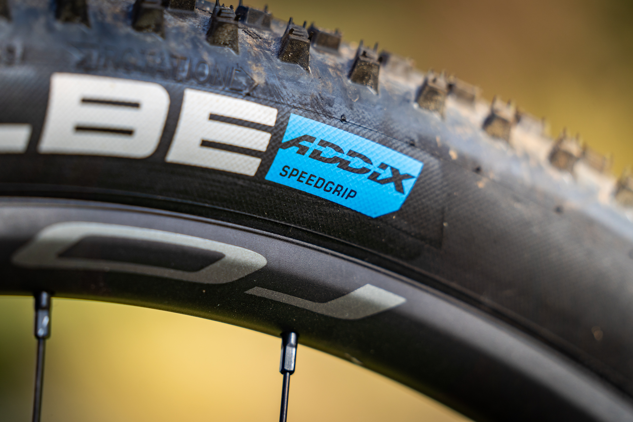 schwalbe addix speedgrip rubber compound