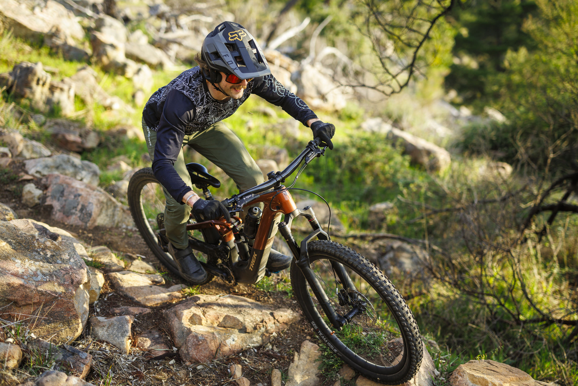 2025 trek slash+ plus weight 9.9 e-mtb electric