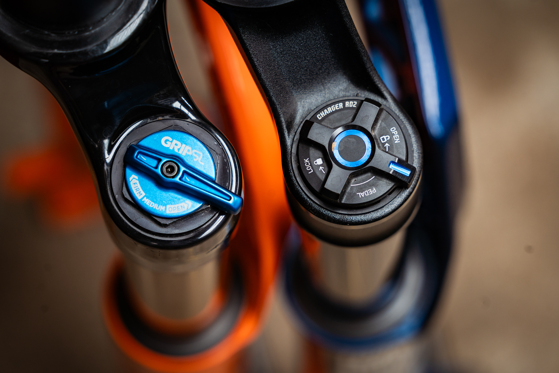 2025 rockshox sid ultimate vs fox 34 sc step-cast factory series